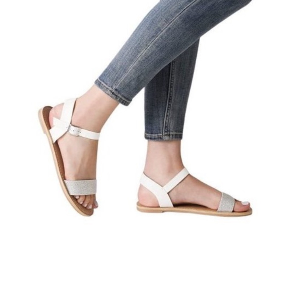 DREAM PAIRS Women's Open Toe Ankle Strap Flat Sandals white size 8.5